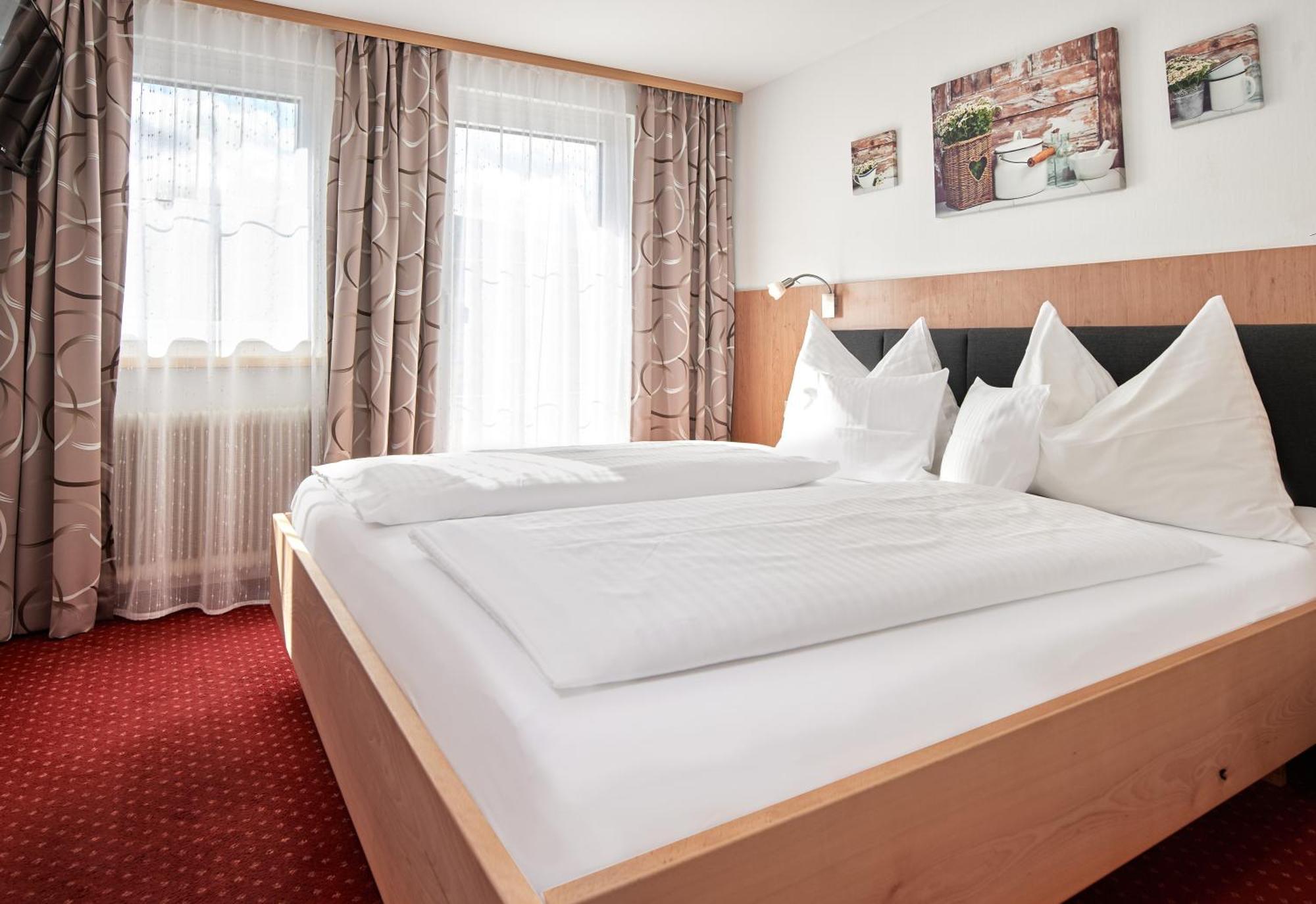 Pension Vorberghof- Bauernhofurlaub Ramsau am Dachstein Bagian luar foto