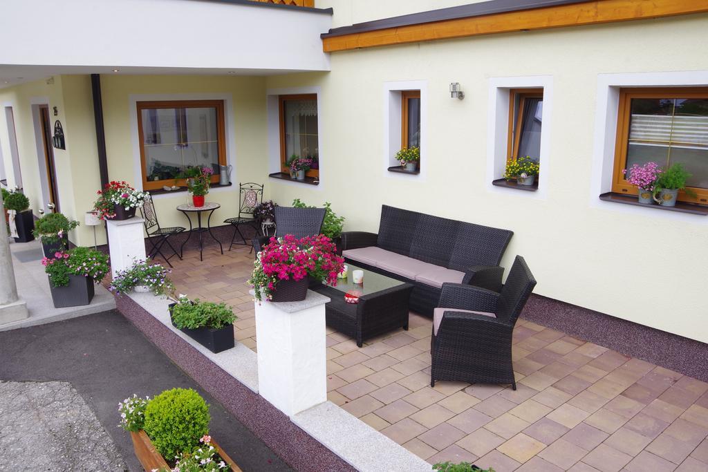 Pension Vorberghof- Bauernhofurlaub Ramsau am Dachstein Bagian luar foto
