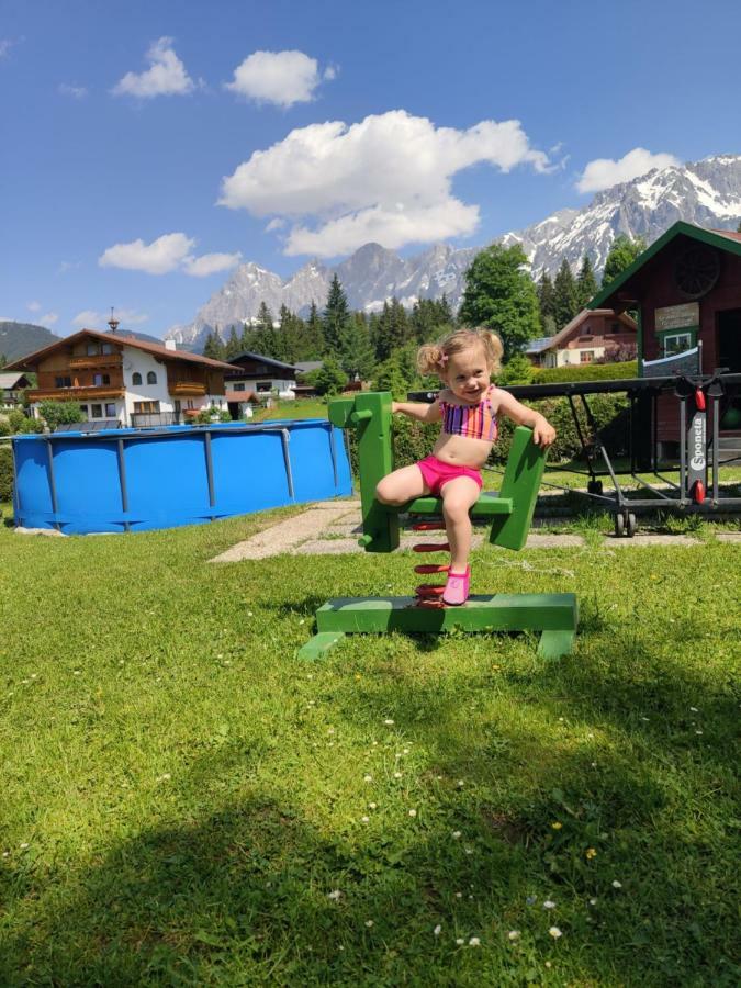 Pension Vorberghof- Bauernhofurlaub Ramsau am Dachstein Bagian luar foto